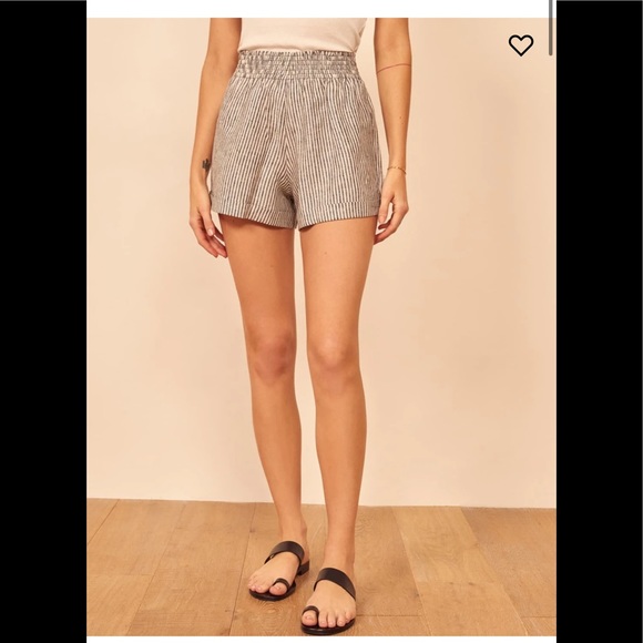 Reformation Linen Shorts - Picture 4 of 11